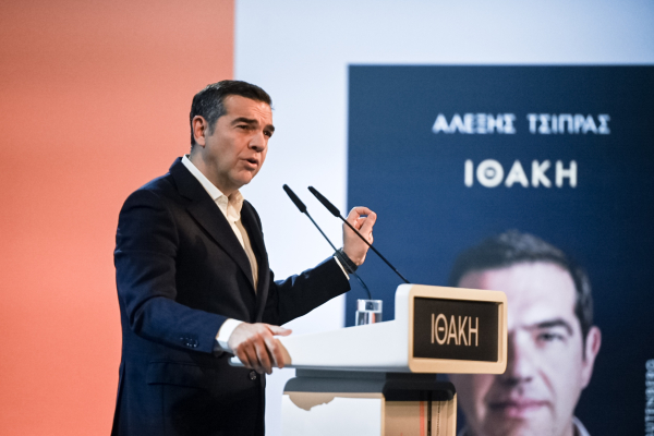 Τσίπρας σε Μητσοτάκη από Πάτρα: «Έχετε τελειώσει και το ξέρετε - Οφείλουμε να επιταχύνουμε» - «Καρφιά» σε Ανδρουλάκη-Τσακαλώτο