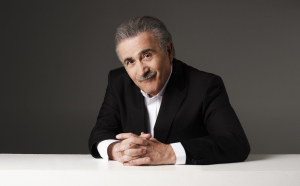 Ο Λάκης Λαζόπουλος έρχεται με το τελευταίο «Αλ Τσαντίρι Νιουζ» για το 2025