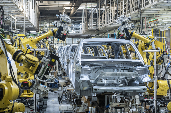 Νέο Suzuki S-CROSS: Άμεσα διαθέσιμο με πιο πλούσιο εξοπλισμό