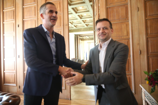 Μπακογιάννης: «Παραδίδω τη διοίκηση του δήμου, δεν αφήνω την Αθήνα - Ήταν τιμή μου»