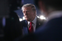 To CNN αποδομεί τον Τραμπ: Ήταν κοντά σε μια συμφωνία με το Ιράν τουλάχιστον 37 φορές