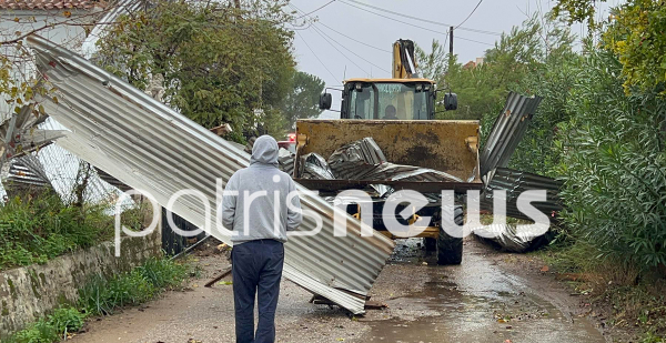 Ανεμοστρόβιλος σάρωσε την Κυανή Ακτή στο Κατάκολο