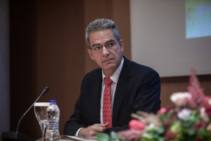 Ασυλία απέναντι στο διεθνές ένταλµα