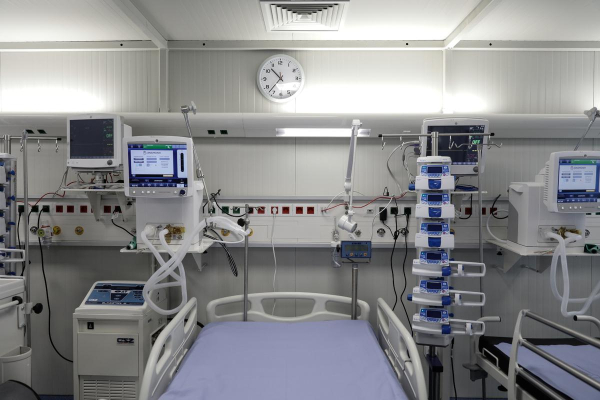 Γρίπη: 14χρονος μαθητής στην ΜΕΘ, η κατάσταση της υγείας του