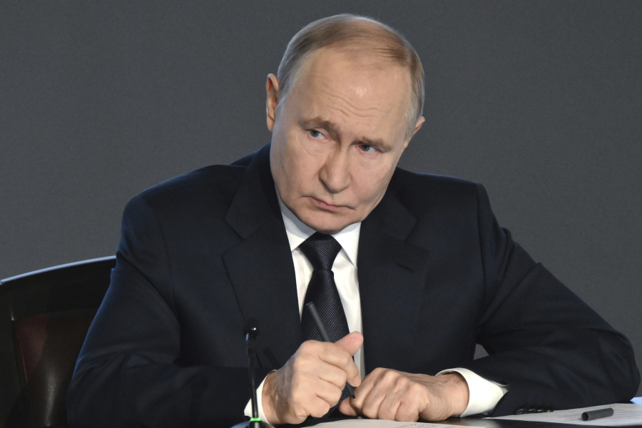 Πούτιν σε Μακρόν: Κάποιοι ξέχασαν τι έπαθε ο Ναπολέων