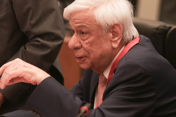 Η νέα μονογραφία του πρώην ΠτΔ Προκόπη Παυλόπουλου για την τεχνητή νοημοσύνη και τη δικαιοσύνη