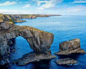 Εσείς θα μετακομίζατε; Το απομακρυσμένο νησί που υπόσχεται μισθό 175.000 ευρώ