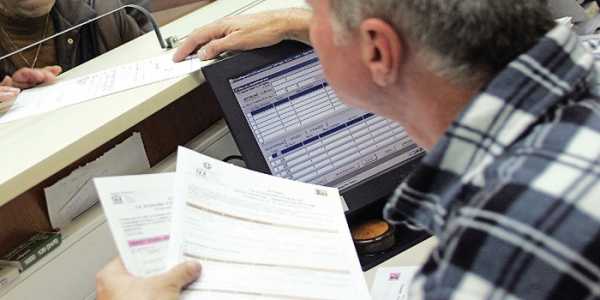 Ξεκινά η μηνιαία παρακράτηση φόρου για τους συνταξιούχους με δυο συντάξεις