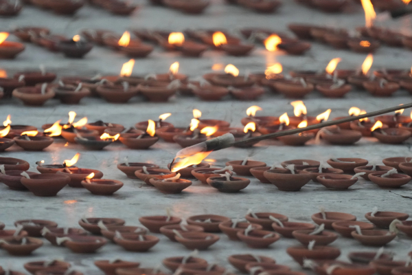 Μιανμάρ: Τουλάχιστον 40 νεκροί σε φεστιβάλ Βουδιστών