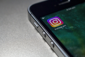 Έτσι θα μπλοκάρεις την «παρακολούθησή» σου από το Instagram: Τα πέντε απλά βήματα
