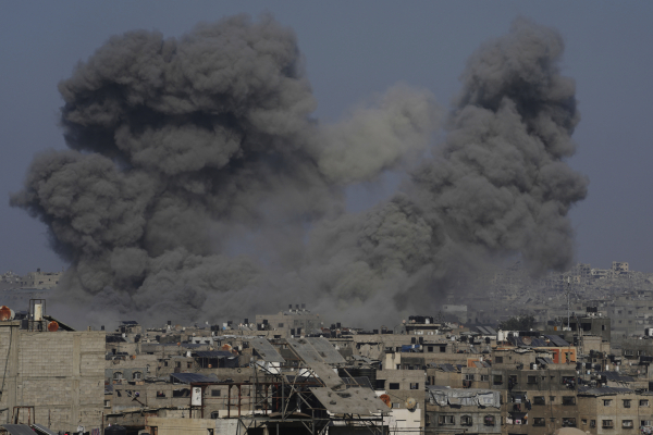Ισραήλ: Σφυροκοπά ανελέητα τη Γάζα - Μαρτυρίες για ασταμάτητες εκρήξεις
