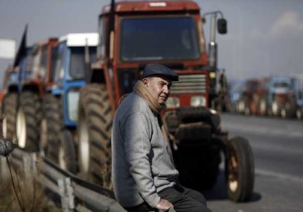 Μπλόκα αγροτών: Άνοιξε η εθνική οδός Πατρών - Πύργου