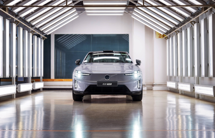 Η Volvo Cars ξεκινά την παραγωγή του νέου αμιγώς ηλεκτρικού Volvo ES90
