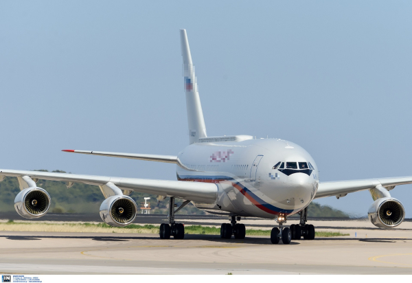 Αναγκαστική προσγείωση αεροσκάφους στη Θεσσαλονίκη, μεθυσμένος επιβάτης προκάλεσε αναστάτωση