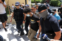 «Της έλεγα "ζήτα συγγνώμη, ζήτα συγγνώμη", μέχρι που είδα τα μάτια της κλειστά»: H κυνική απολογία του 22χρονου γυναικοκτόνου