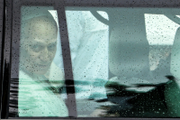 Στο στόχαστρο Τραμπ ξανά ο Πάπας Λέων: Ενημερώστε τον ότι είναι απαράδεκτο το Ιράν να έχει πυρηνική βόμβα