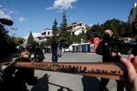Δολοφονία Καραϊβάζ: Αυτοί είναι οι πέντε που εμπλέκονται -Ο διάλογος του 40χρονου με συγγενή του που τον... «έκαψε»