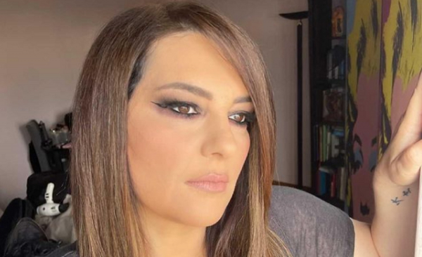 Συγκινεί η Κατερίνα Ζαρίφη για την 14χρονη Γωγώ: «Η «χοντρή» στην τάξη σου, σου άδειασε την γωνιά» (εικόνες)