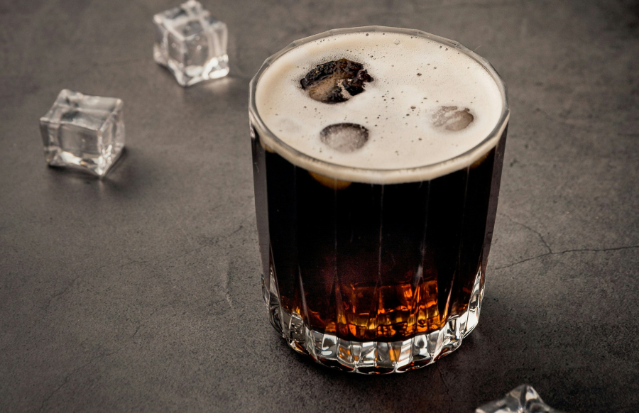 «Στο στόχαστρο» πασίγνωστο γλυκαντικό: Σε ποια δημοφιλή τρόφιμα «πρωταγωνιστεί»