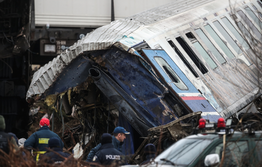 Νέα Αριστερά: Ποια συμφέροντα που μετέφεραν λαθραία εύφλεκτες ύλες προστάτεψε η κυβέρνηση Μητσοτάκη;