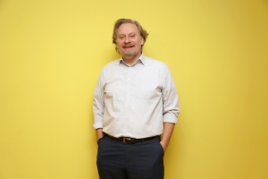 Συνεργάτης Κασσελάκη αφήνει αιχμές κατά κυβέρνησης ΣΥΡΙΖΑ για το Πόθεν Εσχες Μητσοτάκη