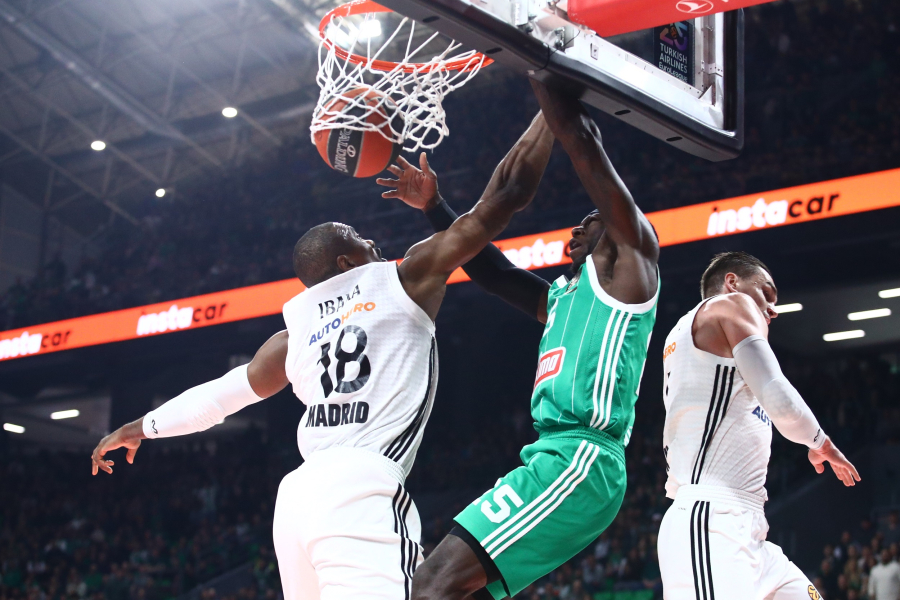 Ναν στα… μούτρα των Χεζόνια και Ιμπάκα