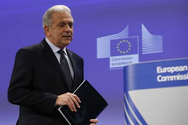 Αβραμόπουλος: Η EBCG θα αναλάβει τον έλεγχο των συνόρων της ΕΕ