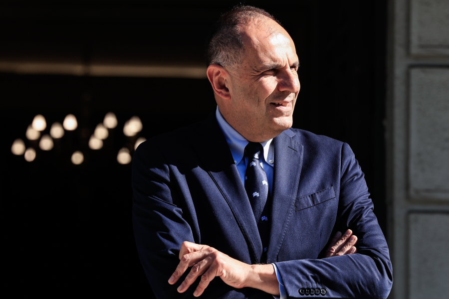 Γεραπετρίτης: «Να εργαστούμε προς τη λύση των δύο κρατών στη Μέση Ανατολή»