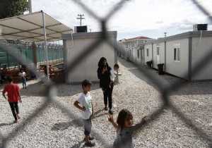 Ελάχιστοι πρόσφυγες έχουν δεχθεί να επιβιβασθούν στο «Λέσβος»