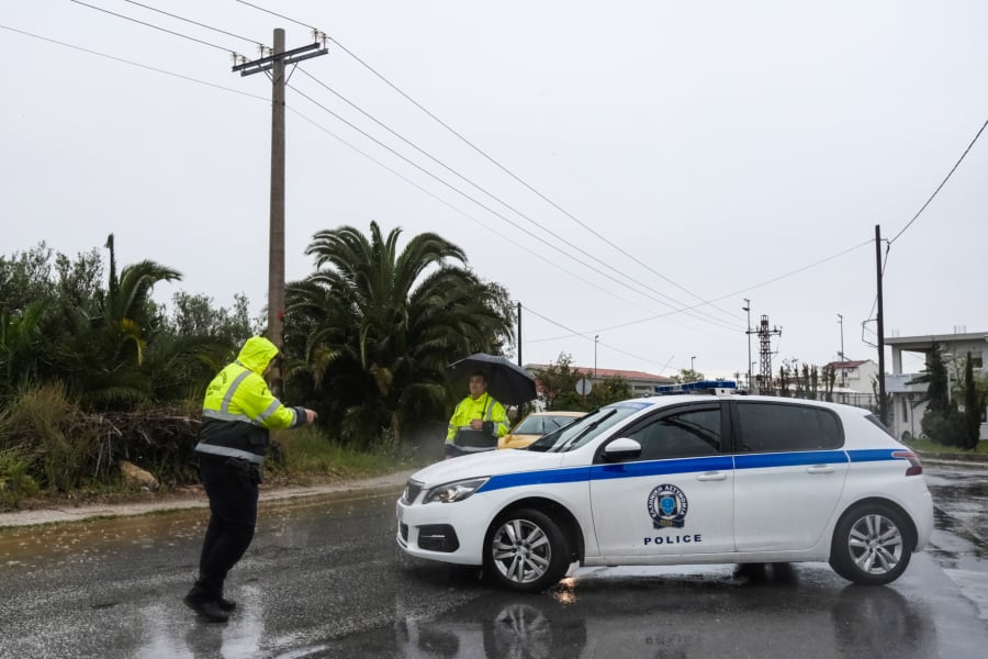 Κακοκαιρία Adel: «Κόκκινος συναγερμός» για ραγδαίες καταιγίδες και χαλάζι - Live η πορεία της