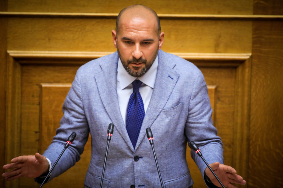 Ναυάγιο της Πύλου: Επίκαιρη ερώτηση Τζανακόπουλου προς υπουργό Ναυτιλίας για τον πειθαρχικό έλεγχο