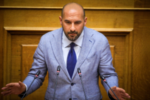 Ναυάγιο της Πύλου: Επίκαιρη ερώτηση Τζανακόπουλου προς υπουργό Ναυτιλίας για τον πειθαρχικό έλεγχο