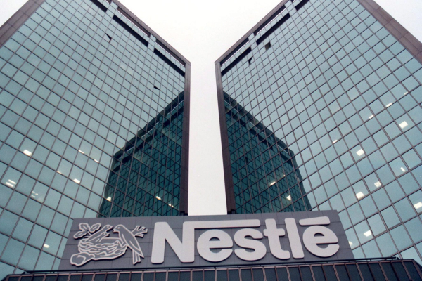 Ανάκληση βρεφικού γάλακτος Nestle στη Βρετανία: Δεκάδες παιδιά με συμπτώματα δηλητηρίασης από τοξίνη