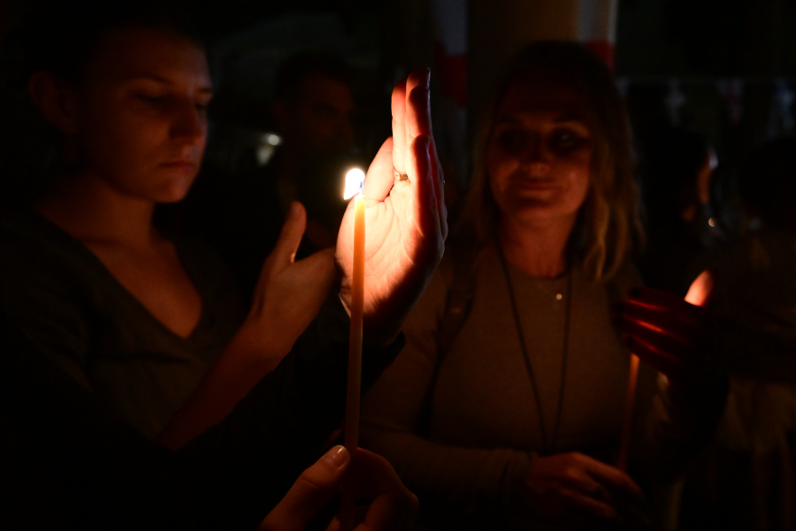 Μεγάλο Σάββατο 2026: Τι ώρα θα φτάσει το Άγιο Φως στην Ελλάδα