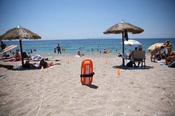 Δύσκολη Δευτέρα με 40άρια και μελτέμια έως 9 μποφόρ - Red Code σε 7 περιοχές