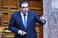 ΑΑΔΕ myPoint: Νέο μοντέλο εξυπηρέτησης με επίκεντρο τον πολίτη - Τα μηνύματα Πιερρακάκη