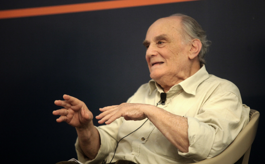 Πέθανε ο Στέλιος Ράμφος, σε ηλικία 87 ετών