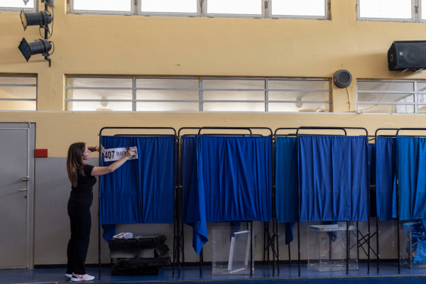 Δημοσκόπηση Alco: Το 78% στηρίζει τους αγρότες και το 56% θέλει εκλογές μέσα στο 2026