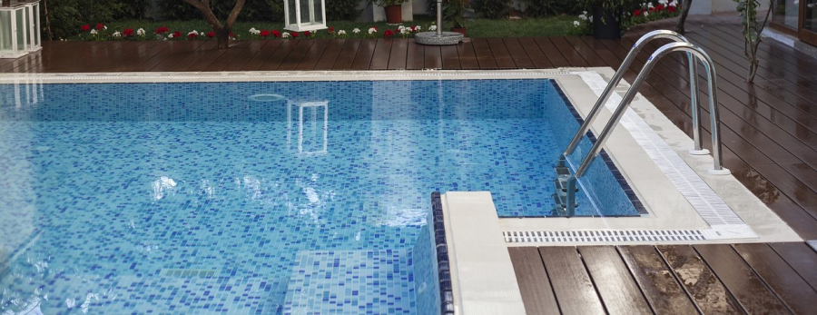 Ακόμα μια τραγωδία: 10χρονο παιδί πνίγηκε σε πισίνα ξενοδοχείου, στη Νέα Μάκρη