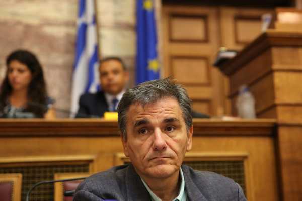 Παραδοχή Τσακαλώτου για πιθανή ιδιωτικοποιήση των ΔΕΚΟ