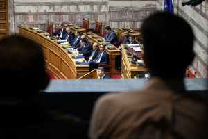Έρευνα LSE: Οι αντισυστημισμός εδραιώνεται στο ελληνικό πολιτικό σύστημα