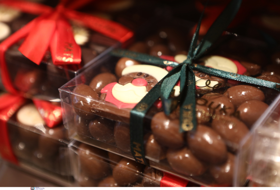 Θεσσαλονίκη: Πότε ξεκινά το εορταστικό ωράριο των καταστημάτων – Ποιες Κυριακές θα είναι ανοιχτά τα μαγαζιά