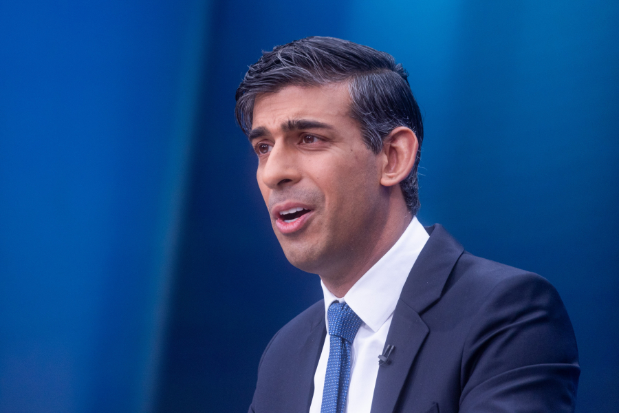 Ο Σούνακ και η ισχνή μειοψηφία στη Βρετανία