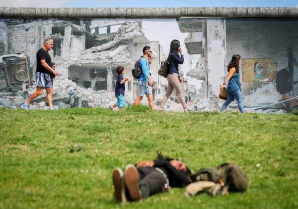 26 χρόνια μετά την επανένωση: Οι διαφορές Ανατολικογερμανών και Δυτικογερμανών