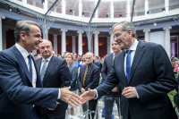 Αναβίωσε η βεντέτα «Μητσοτακικών» - «Σαμαρικών»