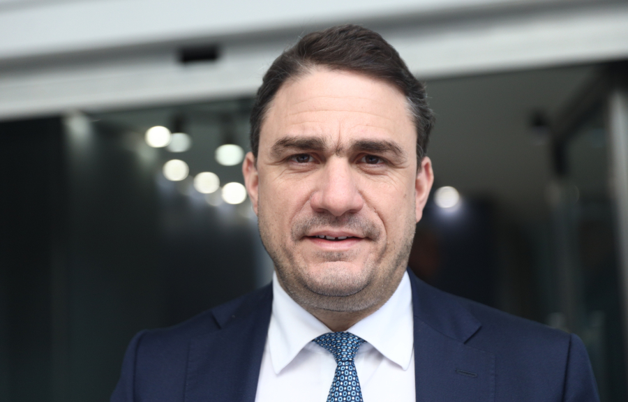 Τσουκαλάς αδειάζει Σκανδαλίδη για τη μονιμότητα δημοσίων υπαλλήλων