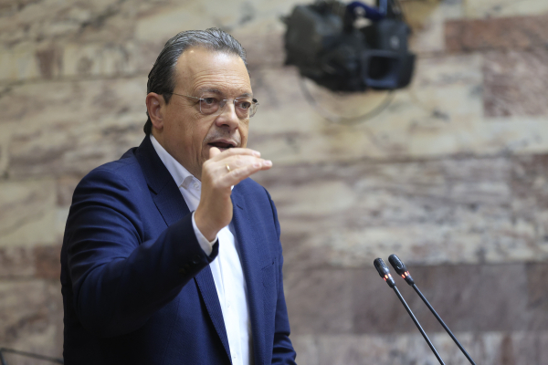 Ποιοι έλειπαν από την ομιλία Φάμελλου - και γιατί