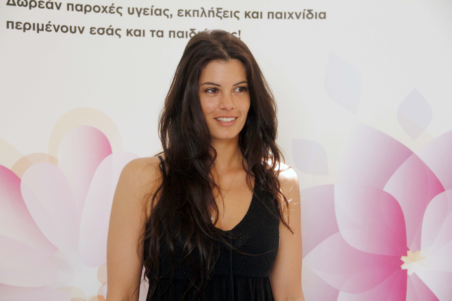 Το νεύμα όλο... νόημα της Μαρίας Κορινθίου σε ερώτηση για το «Πρωινό» (βίντεο)