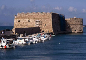 Έφτιαξαν τραγούδι για το Airbnb αφού δεν βρίσκουν να νοικιάσουν σπίτι - Viral video