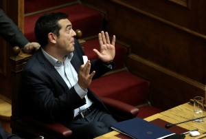 Στα «χαρακώματα» Τσίπρας - Μητσοτάκης για τον Καμμένο